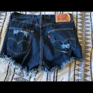Levi’s cut off denim short